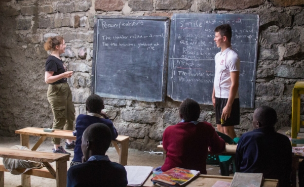 teaching-class-kenya