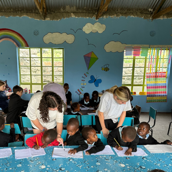 students-teaching-africa