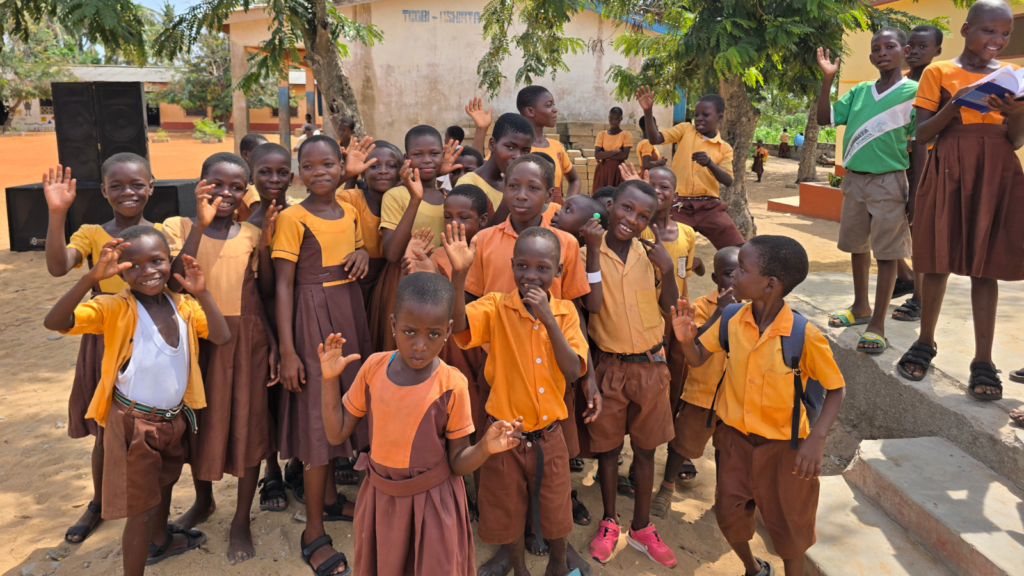 students-waving